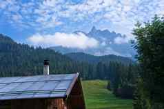 自然景观小村房子白云石山脉阿尔卑斯山脉意大利欧洲