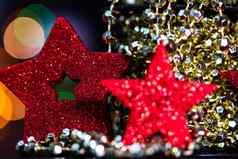 装饰饰品色彩斑斓的圣诞节作文孤立的背景模糊灯