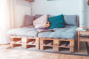 简单的生活方式舒适的生活房间调色板家具调色板沙发
