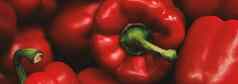 红色的贝尔辣椒农民市场有机食物农业