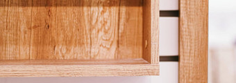 空木架子上环保室内设计可持续发展的家具材料