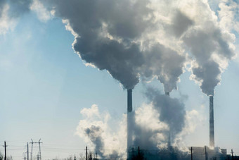 吸烟工厂烟囱环境问题污染环境空气大城市气候改变生态全球气候变暖天空烟雾缭绕的有毒物质烟尘工厂