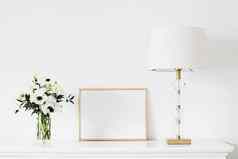 金水平框架花束新鲜的花白色家具奢侈品首页装饰设计模型创建