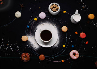 杯咖啡甜甜圈蛋白杏仁饼糖牛奶奶<strong>油壶</strong>蛋糕黑色的背景咖啡系统