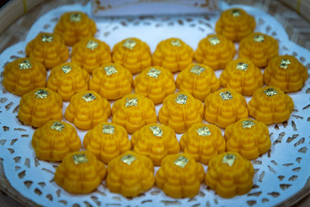 皇家泰国厨房Khanom达拉丁字裤丁字裤ca-krajang著名的吉祥甜点泰国传统使蛋黄小麦面粉可食用的黄金