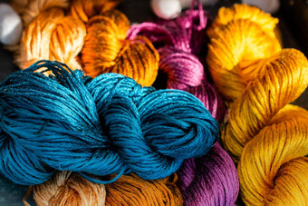 棉衣,色彩斑斓的丝绸线程编织刺绣刺绣