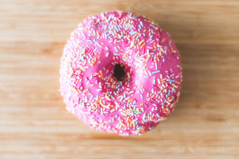 糖上瘾关闭糖撒粉红色的甜甜圈