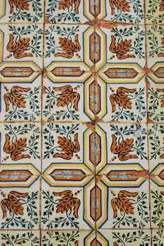 色彩斑斓的传统的瓷砖里斯本