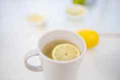 杯柠檬茶表格酸橙柠檬