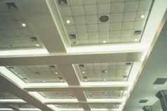 天花板业务室内办公室建筑光霓虹灯古董风格语气复制空间添加文本