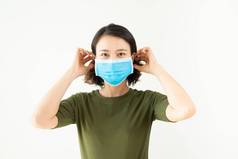 亚洲女人穿面部面具保护空气污染病毒疫情白色背景