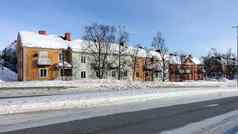 历史建筑雪覆盖街道中心冬天