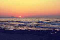 色彩斑斓的背景概念旅行夏天假期美丽的日落海地中海岛克里特岛希腊