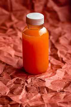 新鲜的葡萄柚汁环保可回收的塑料瓶包装健康的喝食物产品