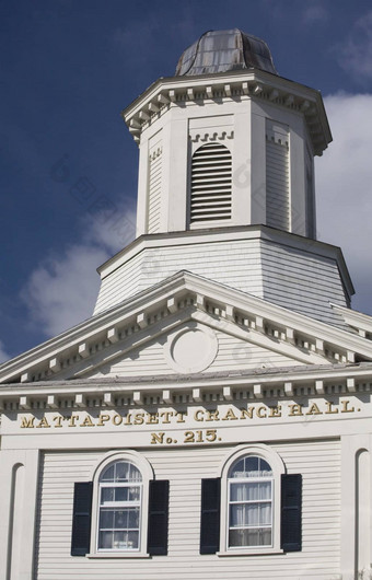 画眉山庄大厅白色建筑尖塔哑光泊塞特麻萨诸塞州