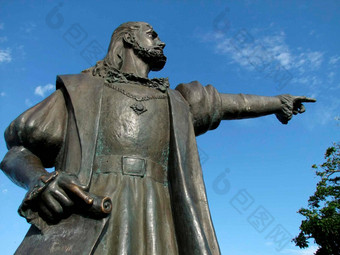 雕像佩德罗孤独卡布拉尔港口保险