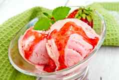 冰奶油草莓糖浆玻璃董事会