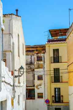 美丽的风景如画的街狭窄的路色彩斑斓的外墙建筑西班牙语体系结构