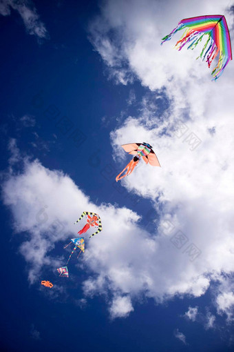 色彩斑斓的风筝天空
