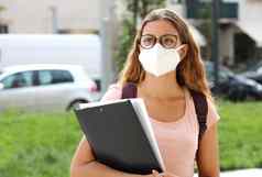 科维德高学校学生女保护面具回来学校流感大流行冠状病毒疾病