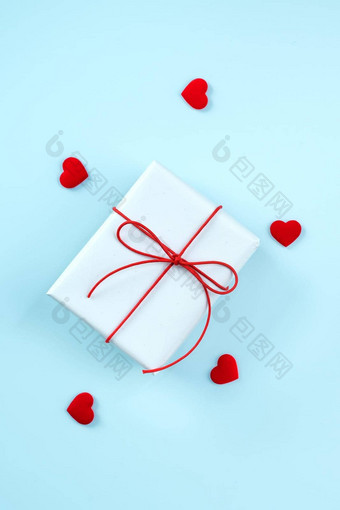 情人节一天问候设计概念前视图礼物盒子明亮的蓝色的背景