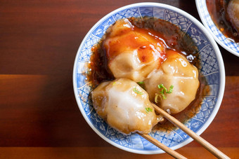 东西婉台湾肉丸美味美味的街食物蒸淀粉包装轮形状的饺子猪肉内部关闭复制空间