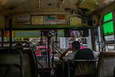 公共汽车司机公共汽车道路曼谷