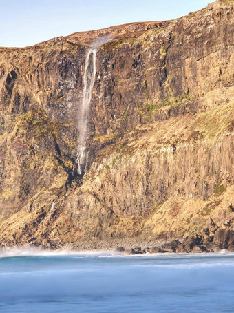 惊人的视图瀑布护身符岛斯凯岛
