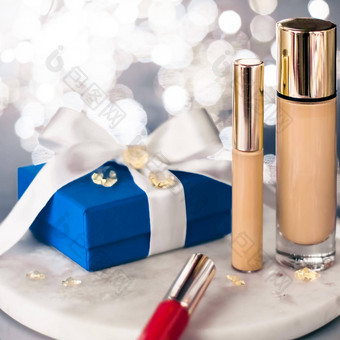 假期化妆基金会基地<strong>遮瑕</strong>膏蓝色的礼物盒子奢侈品化妆品现在空白标签产品美品牌设计