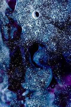 摘要蓝色的液体背景油漆飞溅漩涡模式水滴美过来这里化妆品纹理当代魔法艺术科学奢侈品平铺设计