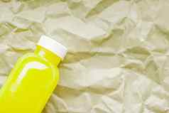 新鲜的石灰柠檬汁环保可回收的塑料瓶包装健康的喝食物产品