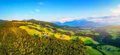 绿色梅多斯高山房子山山峰萨尔茨堡区域奥地利