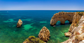 自然洞穴<strong>海军</strong>海滩阿尔加夫葡萄牙岩石悬崖拱门<strong>海军</strong>海滩绿松石海水海岸葡萄牙阿尔加夫地区