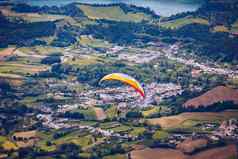 跳伞天堂景观火山火山口环礁湖亚速尔滑翔伞拉戈阿那温泉为什么米格尔亚速尔葡萄牙欧洲