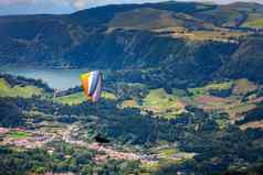 跳伞天堂景观火山火山口环礁湖亚速尔滑翔伞拉戈阿那温泉为什么米格尔亚速尔葡萄牙欧洲
