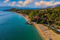 普拉蒂斯Gialos海滩阿戈斯托利凯法利尼亚岛岛希腊壮观的视图海滩普拉蒂斯Gialos至阿戈斯托利普拉蒂斯Gialos海滩软沙子绿松石水至
