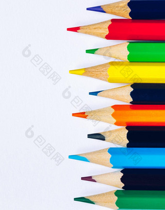 颜色铅笔孤立的白色背景关闭<strong>彩色</strong>的彩虹<strong>铅笔画</strong>概念准备学校折扣文具学校一年