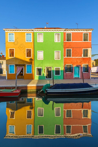 可爱的房子外<strong>观色</strong>彩斑斓的墙burano威尼斯burano岛运河<strong>色</strong>彩斑斓的房子船威尼斯具有里程碑意义的意大利欧洲
