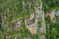 石头悬崖密集的丛林亚洲没有自然
