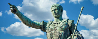 罗马皇帝盖乌斯朱利叶斯凯撒雕像罗马意大利概念权威统治<strong>领导指导</strong>