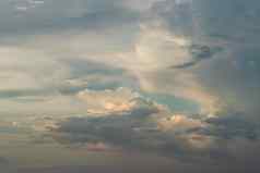 太阳照云天空形状云唤起想象力创造力