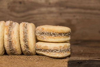 alfajores<strong>玉米淀粉</strong>甜leche传统的阿根廷美食