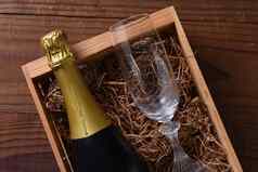 瓶香槟木礼物盒子水晶长笛