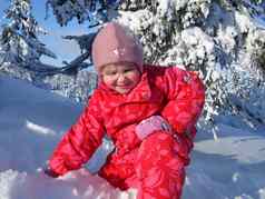 斯堪的那维亚lifestyle-girl玩雪