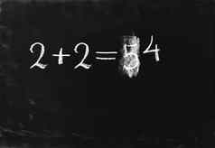 糟糕简单的数学操作写作粉笔黑板上