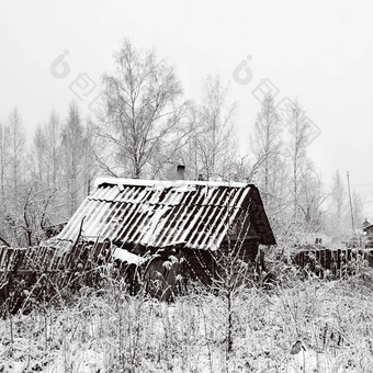 <strong>农村房子</strong>雪