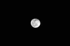 完整的月亮天空晚上
