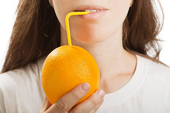 喝橙色水果