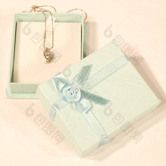 钻石项链小礼物盒子
