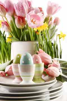 复活节鸡蛋杯春天花白色